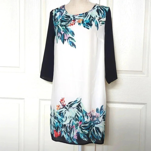 H&M Vanessa Paradise Conscious Tropical White Dress - Picture 2 of 6